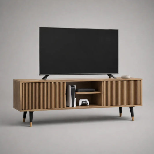 Meuble TV rectangulaire en MDF plaqué chêne et métal, 2 portes coulissantes à lattes et 2 niches, chêne naturel, noir et laiton, 160 × 40 × 60 cm